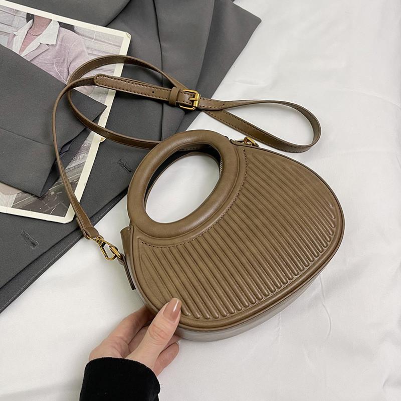 Stylish Women's Handbag 2023 New Vintage Fall Winter Dumpling Bag High-end Feel Cross-border Trend