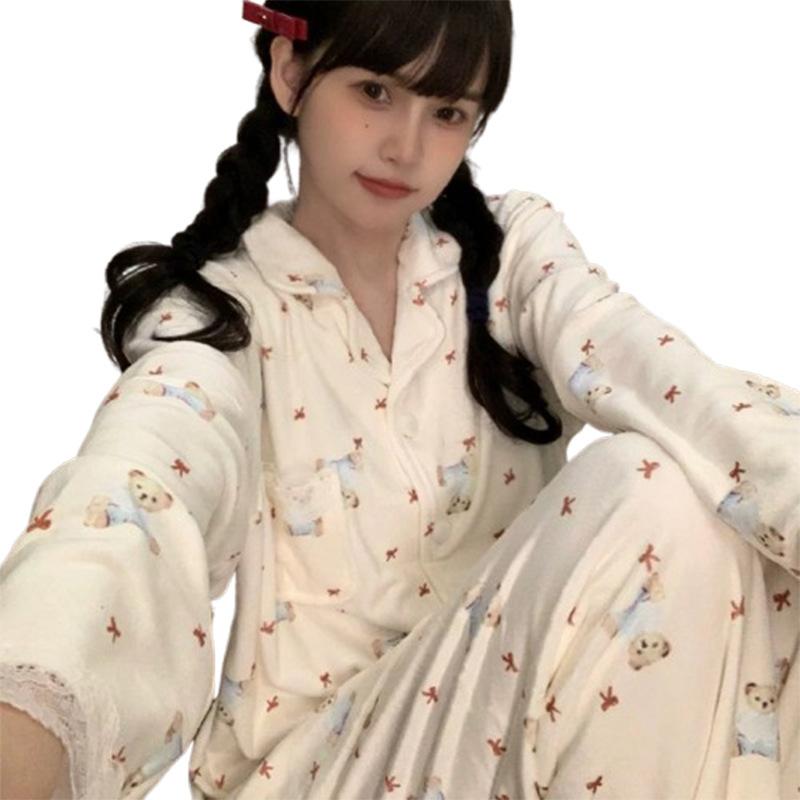 Korean version of cartoon bear island velvet pajamas, thickened thermal long-sleeved trousers in winter, girly loungewear can be worn outside