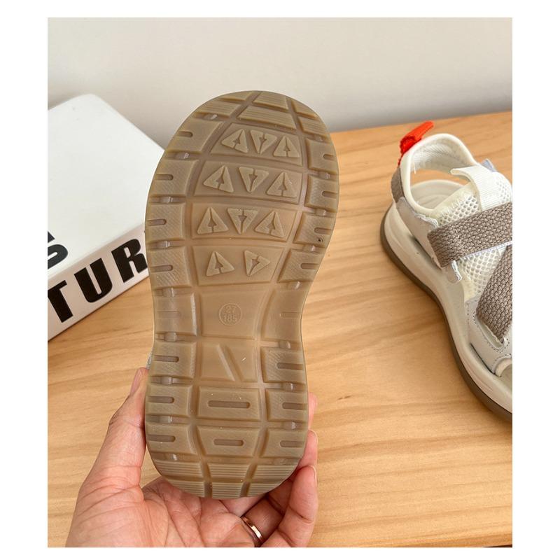 New Summer Boys' Closed-Toe Sandals - Hollow-Out Sports Beach Shoes with Breathable Mesh for Casual Wear