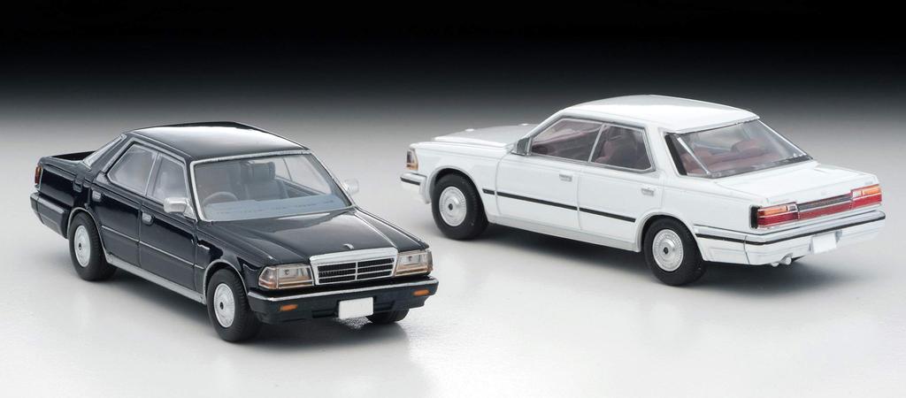 Tomica Limited Vintage Neo Scale Nissan Gloria HT V20 Grandage 1986 White Finished Model 1/64 LV-N198a
