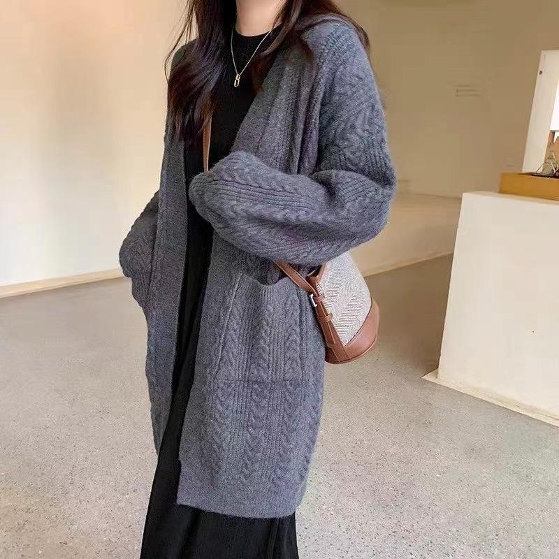 Retro Pocket Twist Large Size Knitted Cardigan Women's Commuting Simple Temperament Long Sweater Jacket Women's Autumn and Winter