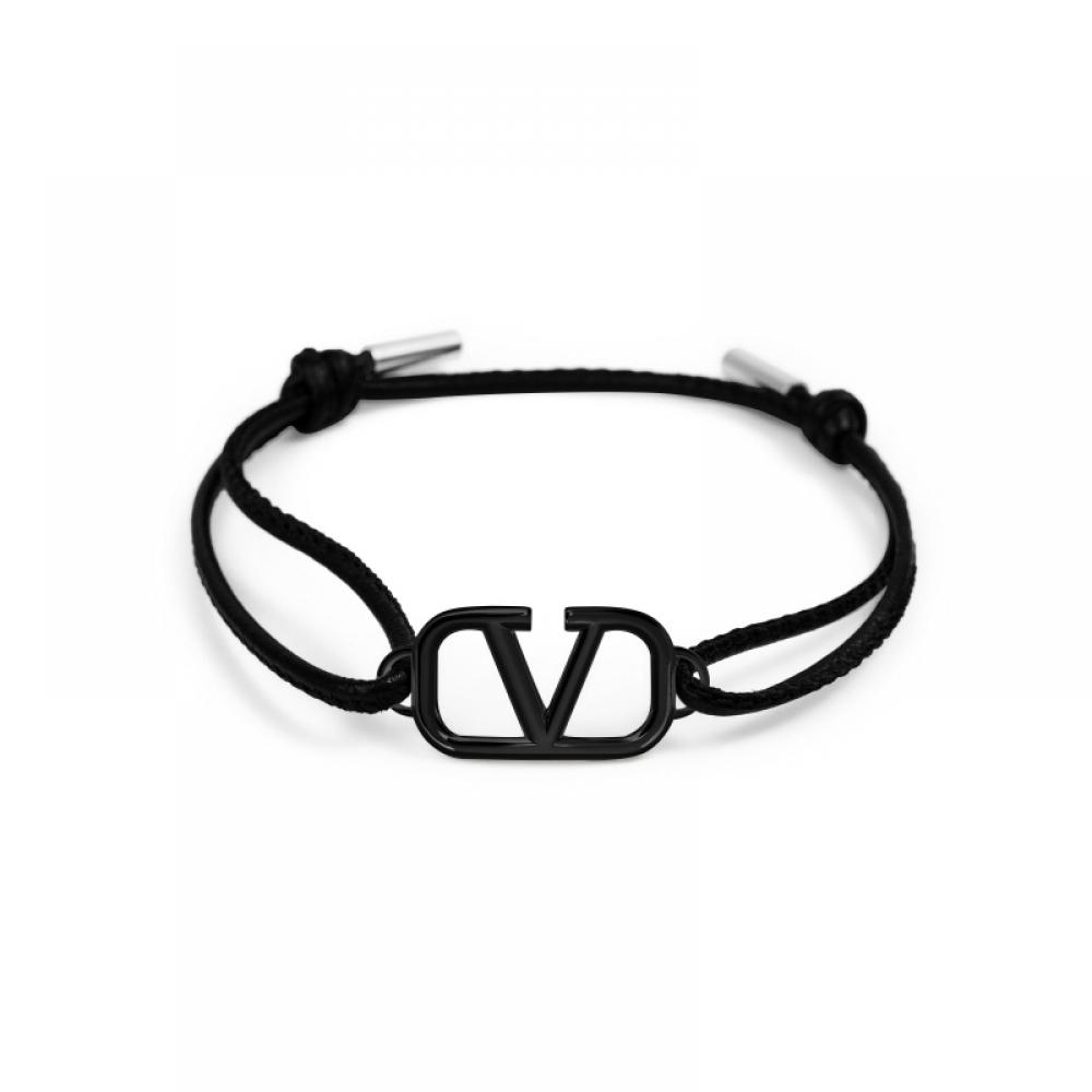 Valentino 4y2J0q15 CVj 0no  J0q15 CVj 0no  GaraVani V Logo Leather Bracelet