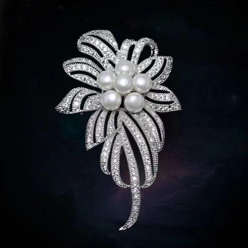 

Элегантная женская брошь с кристаллами и жемчугом - Модная булавка-корсетный аксессуар