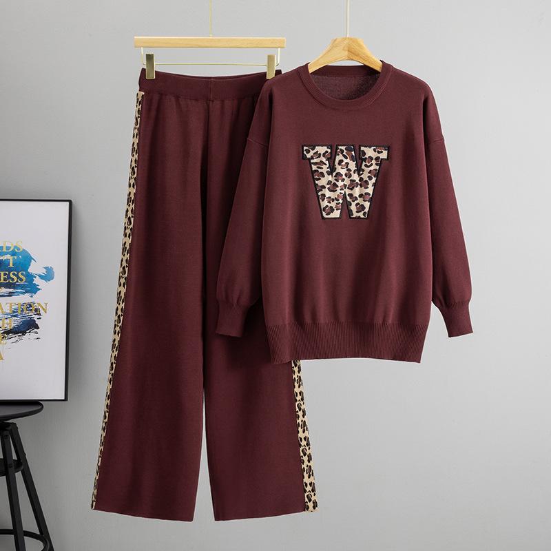 A Two-piece Set of High-end, Casual and Fashionable Round-neck Knitted Top and Wide-leg Pants for Autumn and Winter