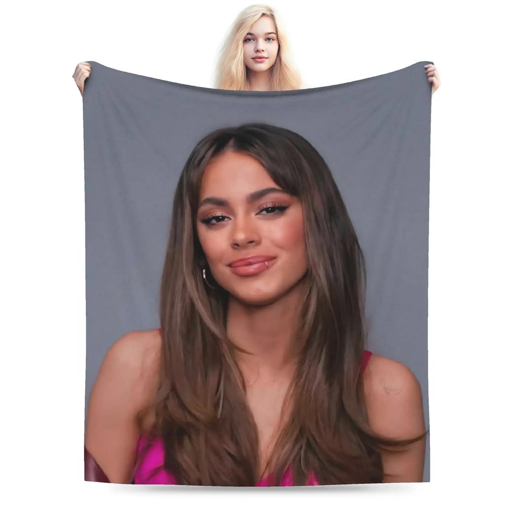 Singer TINI STOESSEL Futtura Album Fleece Blanket Soft Cozy Throw for Bed Sofa Thin Plush Quilt