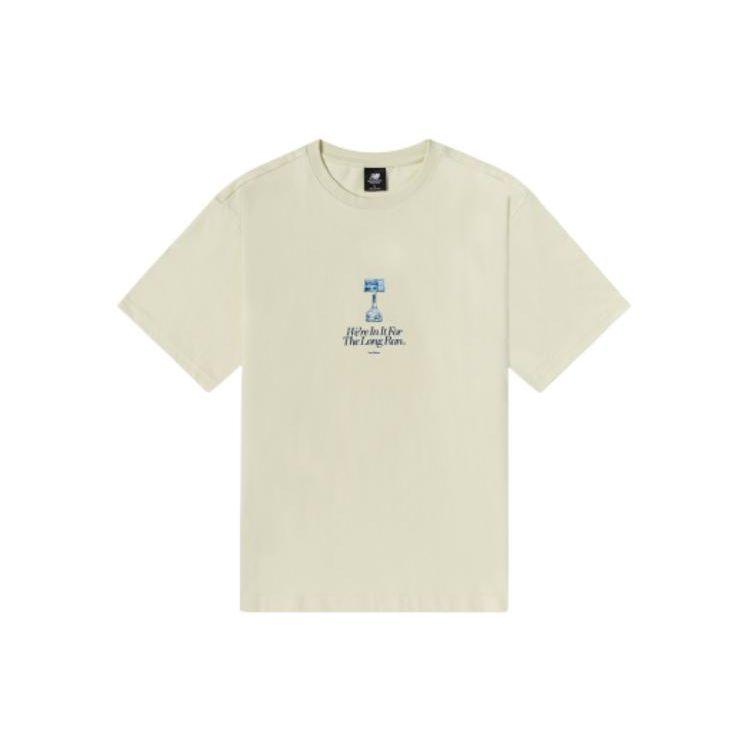 

New Balance X ANB Collaboration SS22 Баскетбольная площадка Футболка с круглым вырезом и буквенным принтом Мужские топы Бежевый AMT22377-CIW