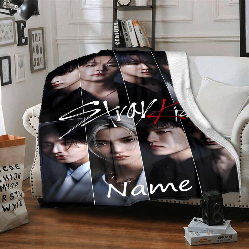 Personalisierte Decke im Stray Kids-Design - Perfekt für Sofa, Bett, Reisen & Outdoor | Maschinenwaschbar, Gemütlich & Langlebig.