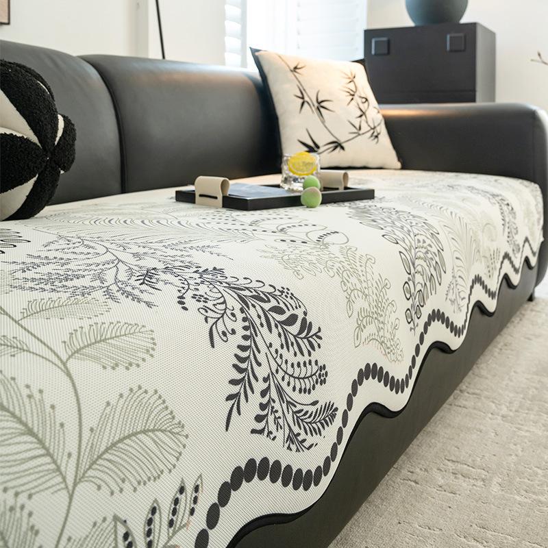 

Премиальная печатная подушка на диван из ледяного шелка лето 2025 новинка прохладный кожаный коврик для дивана подушка для сиденья нескользящий чехол 70*70cm