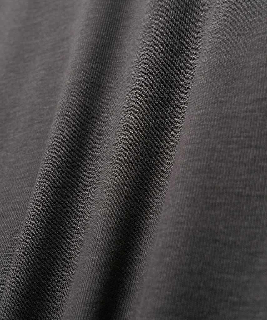 NOIRER Layered Half Long Sleeve T-Shirt (Charcoal Ivory)