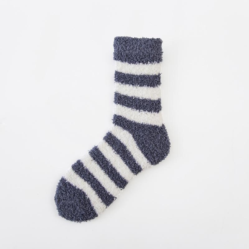 5/10 Paires Automne Hiver Chaussettes Épaissies en Polaire Corail qui ne Peluchent pas pour Homme Port à la Maison Chaud Rayé Mi-Mollet Confortable