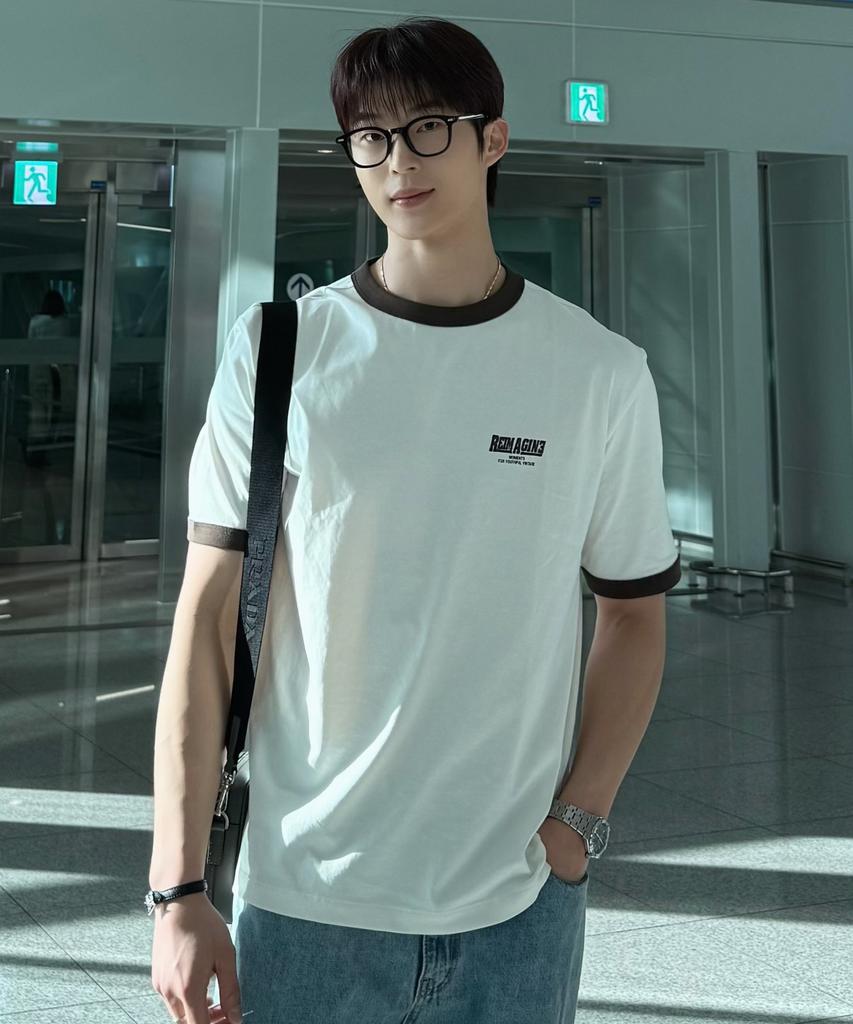 MINDBRIDGE [On] Graphic Oversized Ringer Short Sleeve T-Shirt - 2 Colors