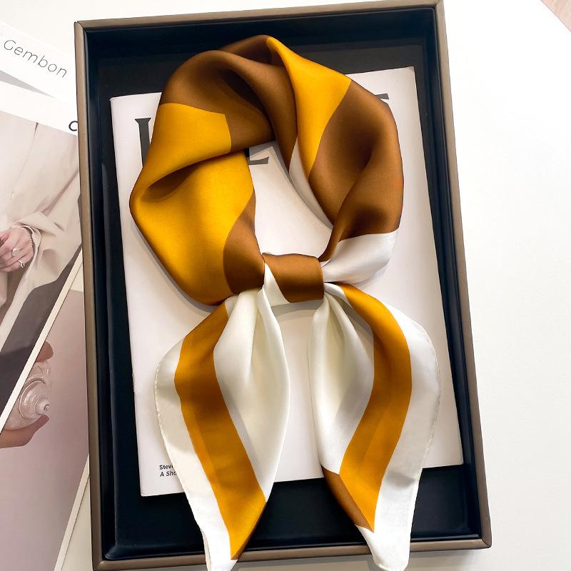 New Fashion Cat Print Satin Square Silk Scarf for Women Hand Bag Wrist Wraps Lady Scarves Shawl Neckerchief Foulard Luxury