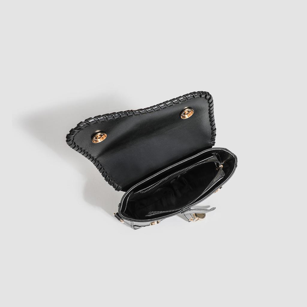 Niche Design Saddle Bag Love Casual Fashion Retro Fashion Hand Bill Shoulder Crossbody Bag