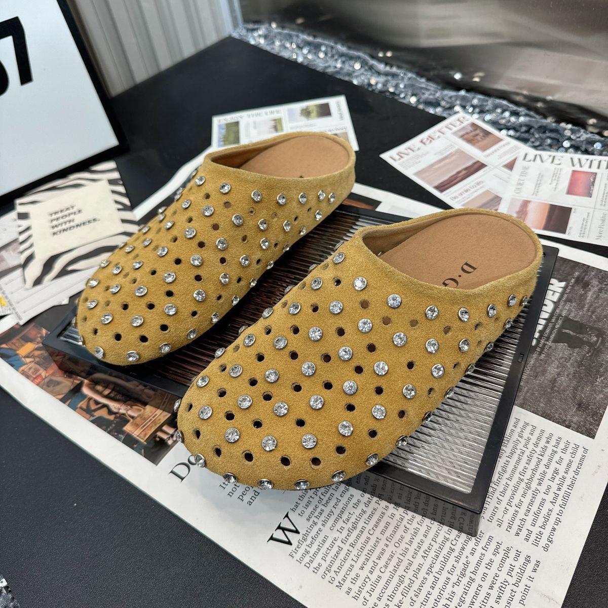 

Летние полые тапочки с открытым носком, женская обувь 2025, новые уличные домашние тапочки на плоской подошве с мягкой подошвой, ленивые сандалии с отверстиями 40 жёлтый