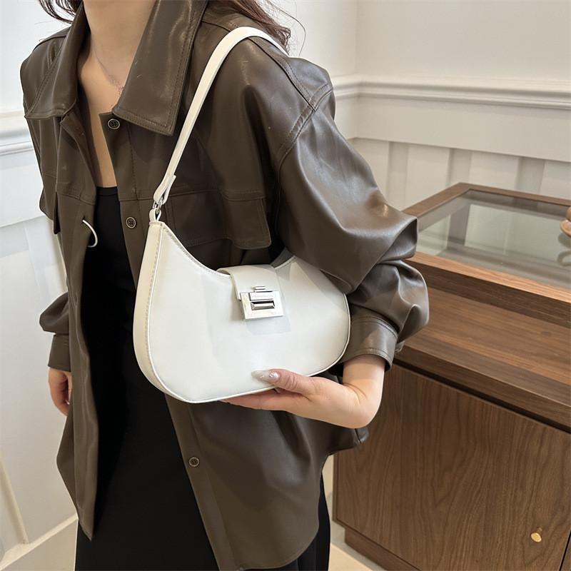 Sac à Bandoulière Tendance Streetwear en Cuir PU Pour Femmes Nouveau Design 2024