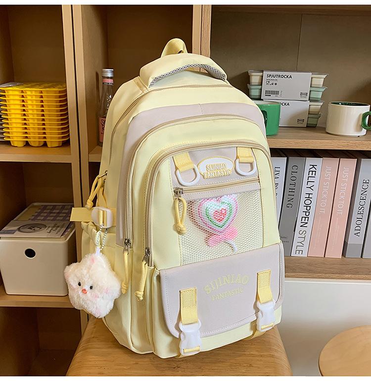 The Schoolbag Is High-value, Cute and Fresh, and the Schoolbag Is Casual, Simple, Lightweight, Versatile and Large-capacity.