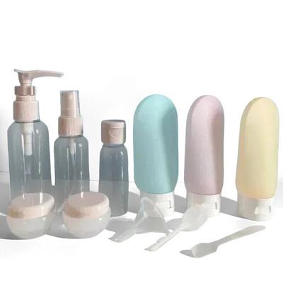 11-teiliges Reise-Set mit leeren Flaschen, Behälter für Flüssigkeit, Creme, Lotion, Quetschflasche, Feinsprühflasche mit Aufbewahrungstasche