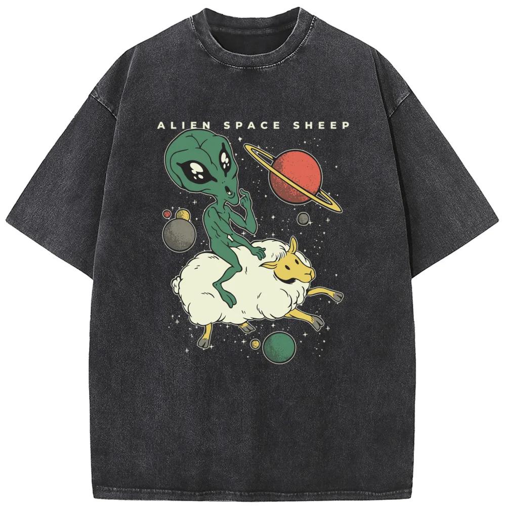 Alien Riding Sheep space T-shirt men's and women's casual fashion summer T-shirt water wash vintage T-shirt