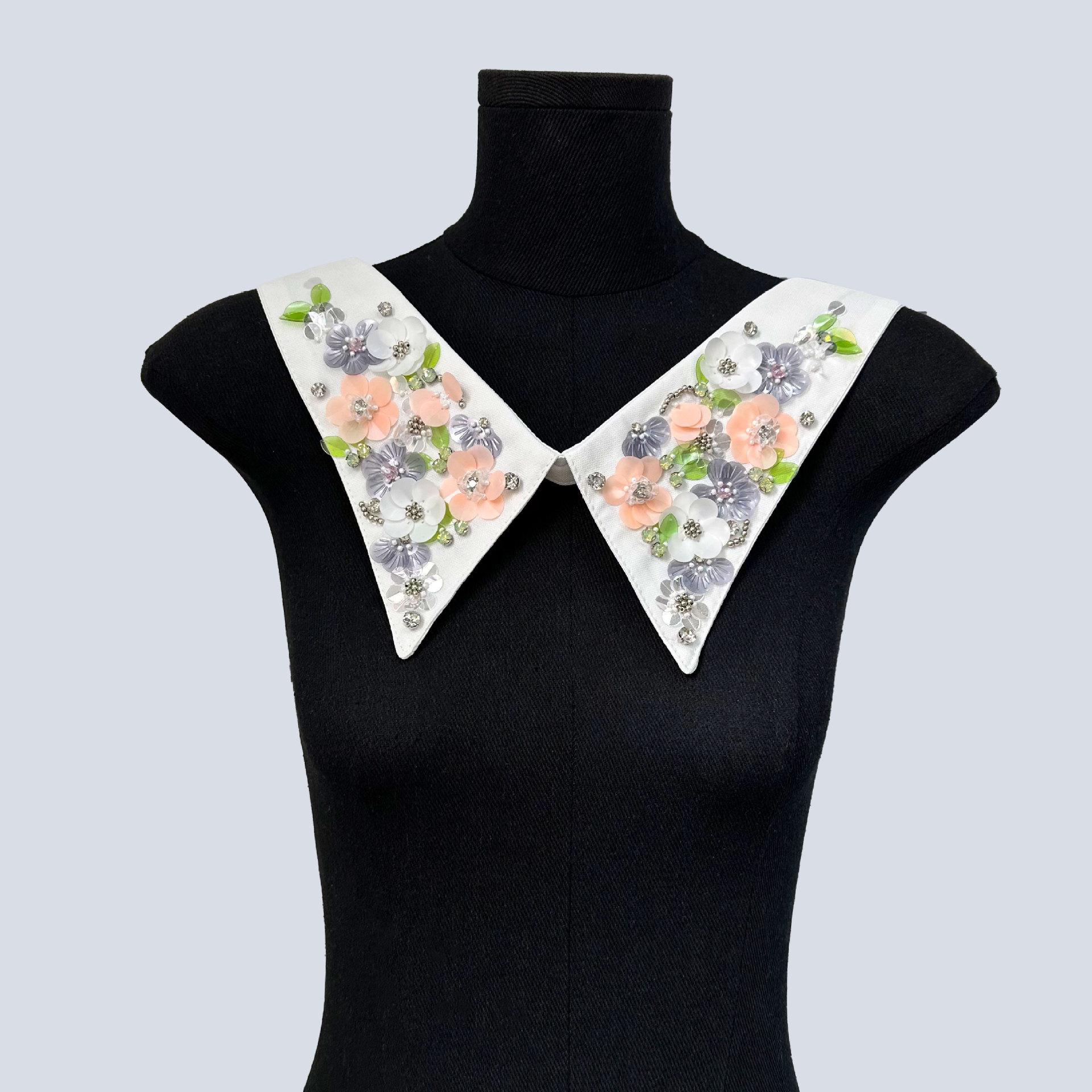 

Korean Version Of Handmade Beads Flower Decoration Fake Collar Versatile Shirt Sweater With Pointed Collar Accessories
