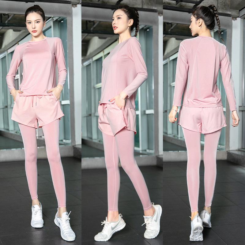 Women's High-End Fashion Yoga Suit: Loose, Quick-Drying Long Sleeve Running Sportswear for Fitness and Style.