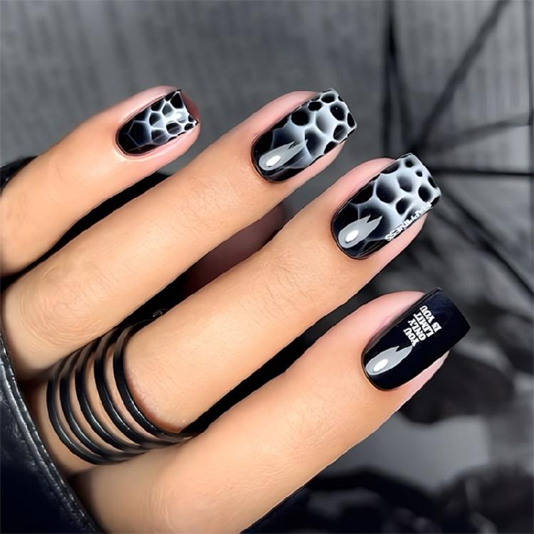 24pc Christmas Snowflake Press On Nail Black Winter Artificial Nail With Quick Application For Festive Celebrations
