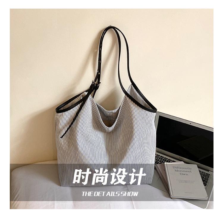 Korean Nylon Striped Casual Single Shoulder Bag - Large Capacity Artistic Underarm Handbag
