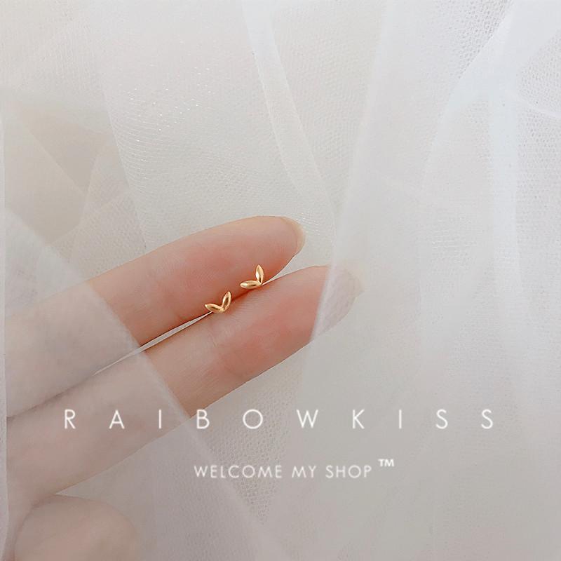 925 Silber Nadeln Gold Farbe Einfach Klein Schmetterling Steckerohrringe für Damen Hypoallergen Tägliches Tragen Ohr Mädchen Piercing Geschenke