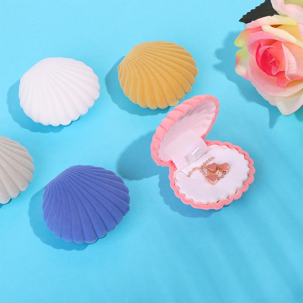 

Women Delicate Shell Velvet Storage Box Jewelry Case for Earrings/Necklace