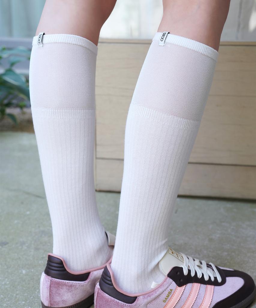 Seutyudiossagseutab Top Sheer Knee Socks