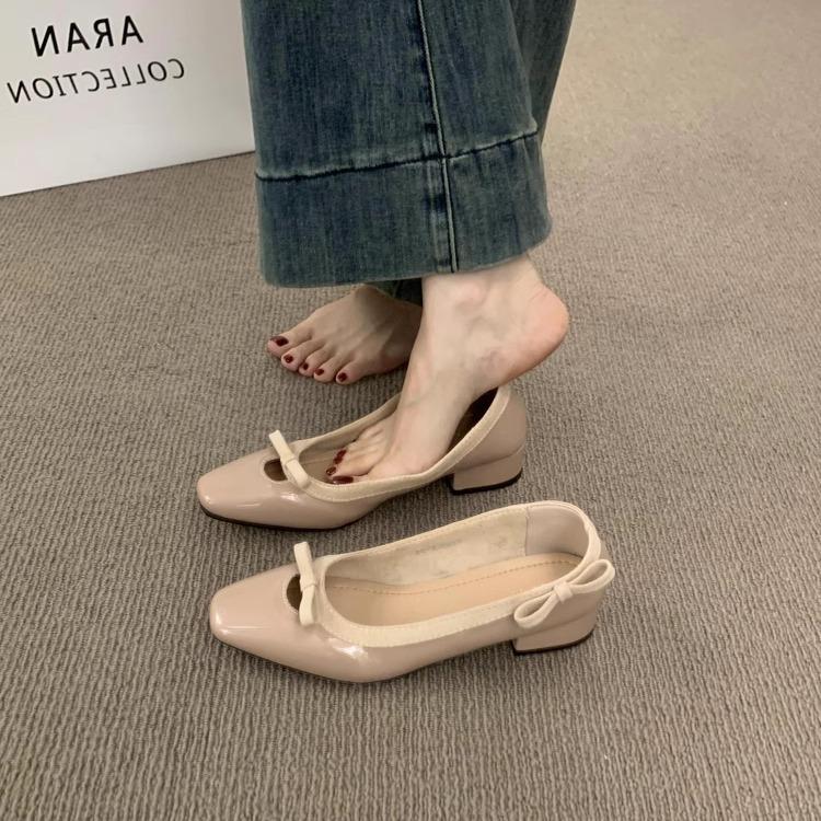 French Thick Heel Bow Gentle Wind Evening Shoes Women's 2025 New Versatile Commuter One Pedal Patent Leather Shoes