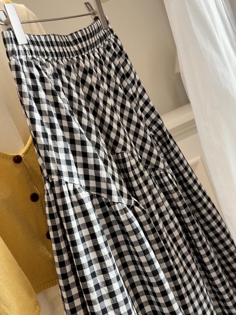 Women's Irregular Spliced Plaid A-Line Skirt - Pear-Shaped, Hip-Covering, Large Hem, Spring/Summer Style