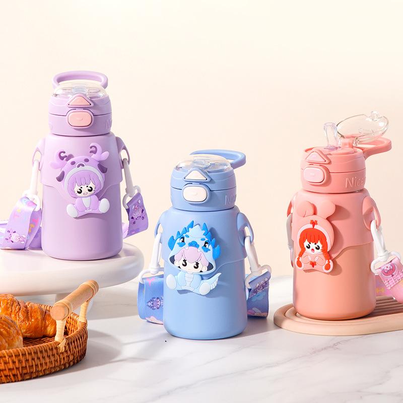 Winter children's thermos cup double drink men's and women's water cup children's student cute straw water cup