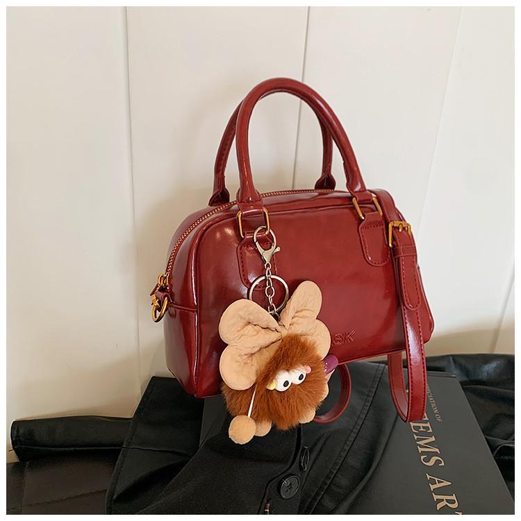 IELGY High-End Retro Autumn Winter All-Match Messenger Bag Fashion Portable Boston Bag
