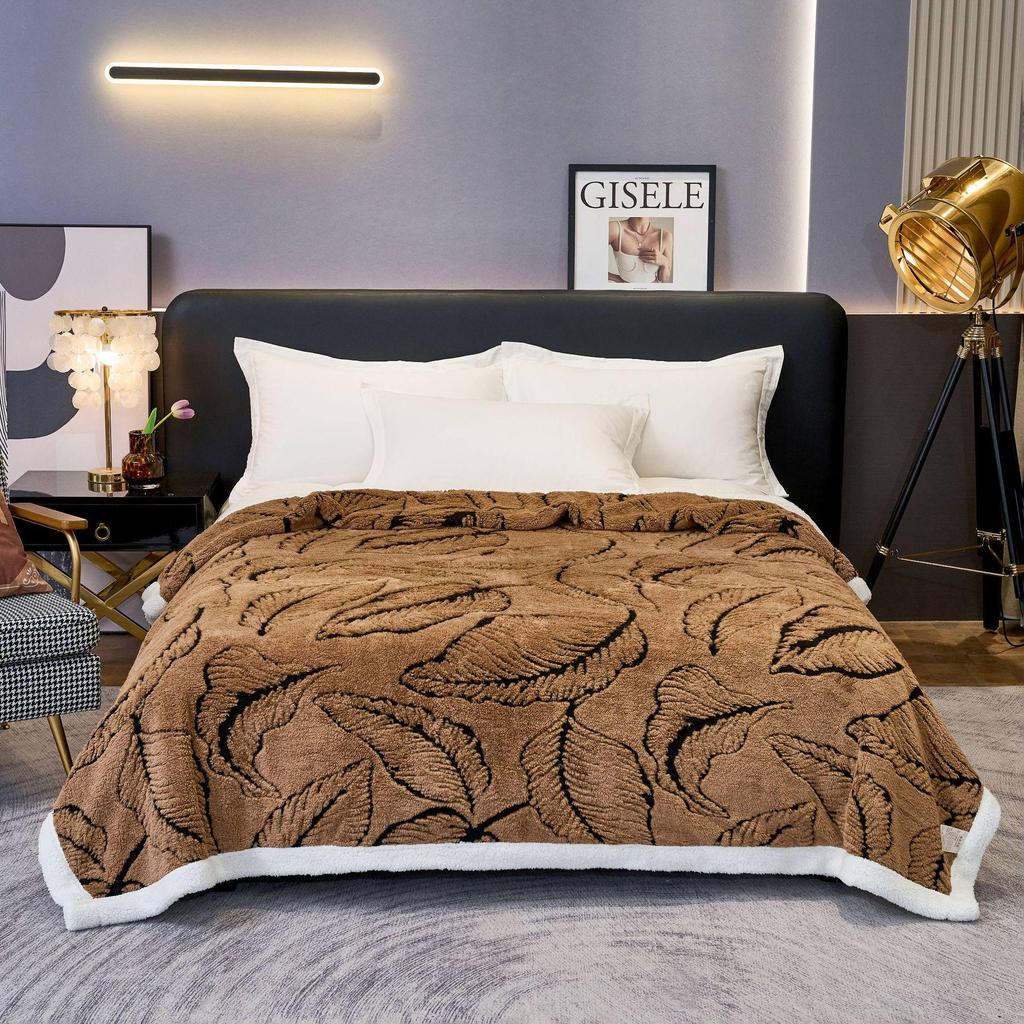 New Double-Layer Leaf Jacquard Lambswool Throw Blanket