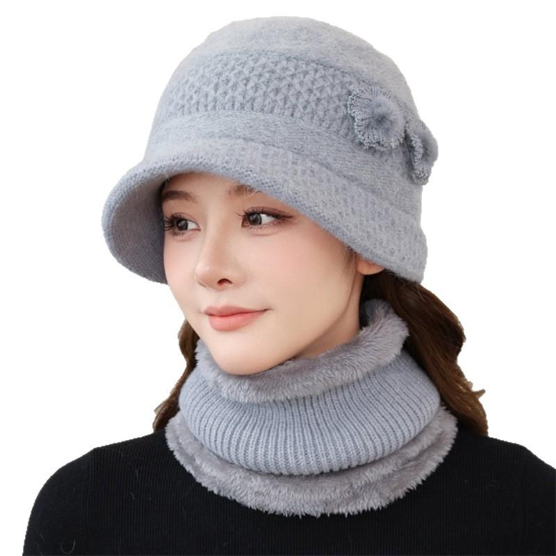 Winter middle-aged and elderly mother hat women's fleece thickened thermal ear protection hat big brim old lady knitted wool hat