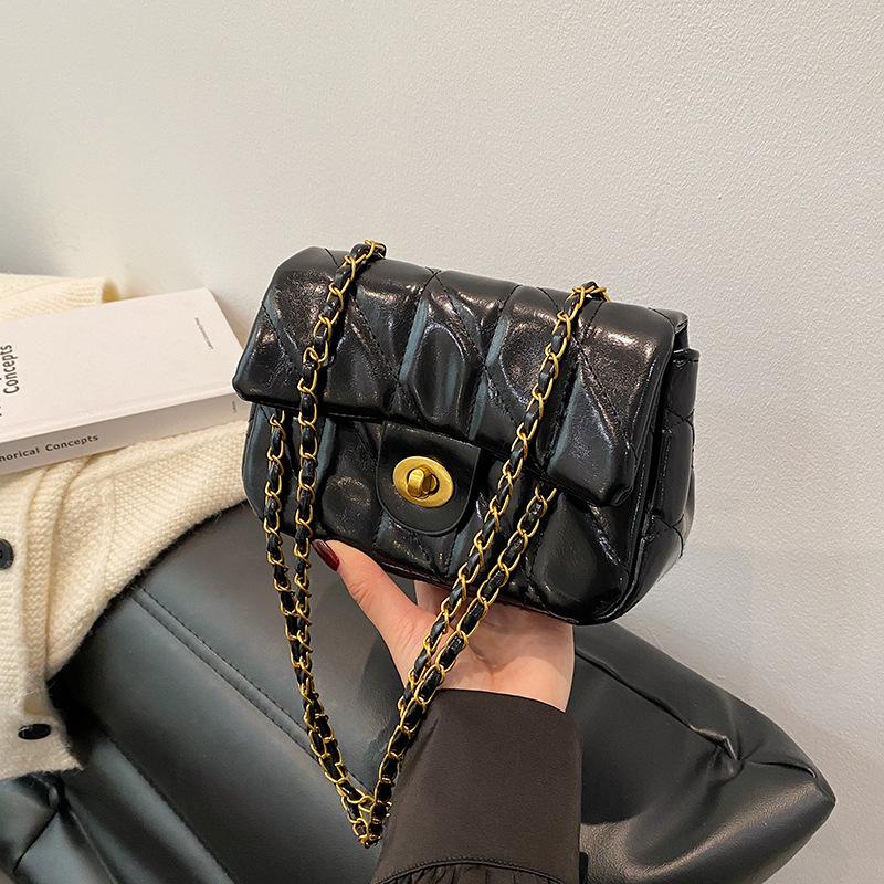 Маленькая квадратная сумка женская 2025 лето новая трендовая модная ромбовидная цепочка на плечо сумка-мессенджер модная маленькая квадратная сумка женская