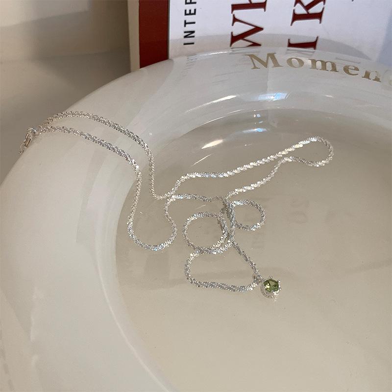 

Оливково-зеленый бриллиантовый цыганский колье-чокер, сверкающая цепочка на ключицы, весенне-летний новый легкий роскошный шейный кулон для женщин