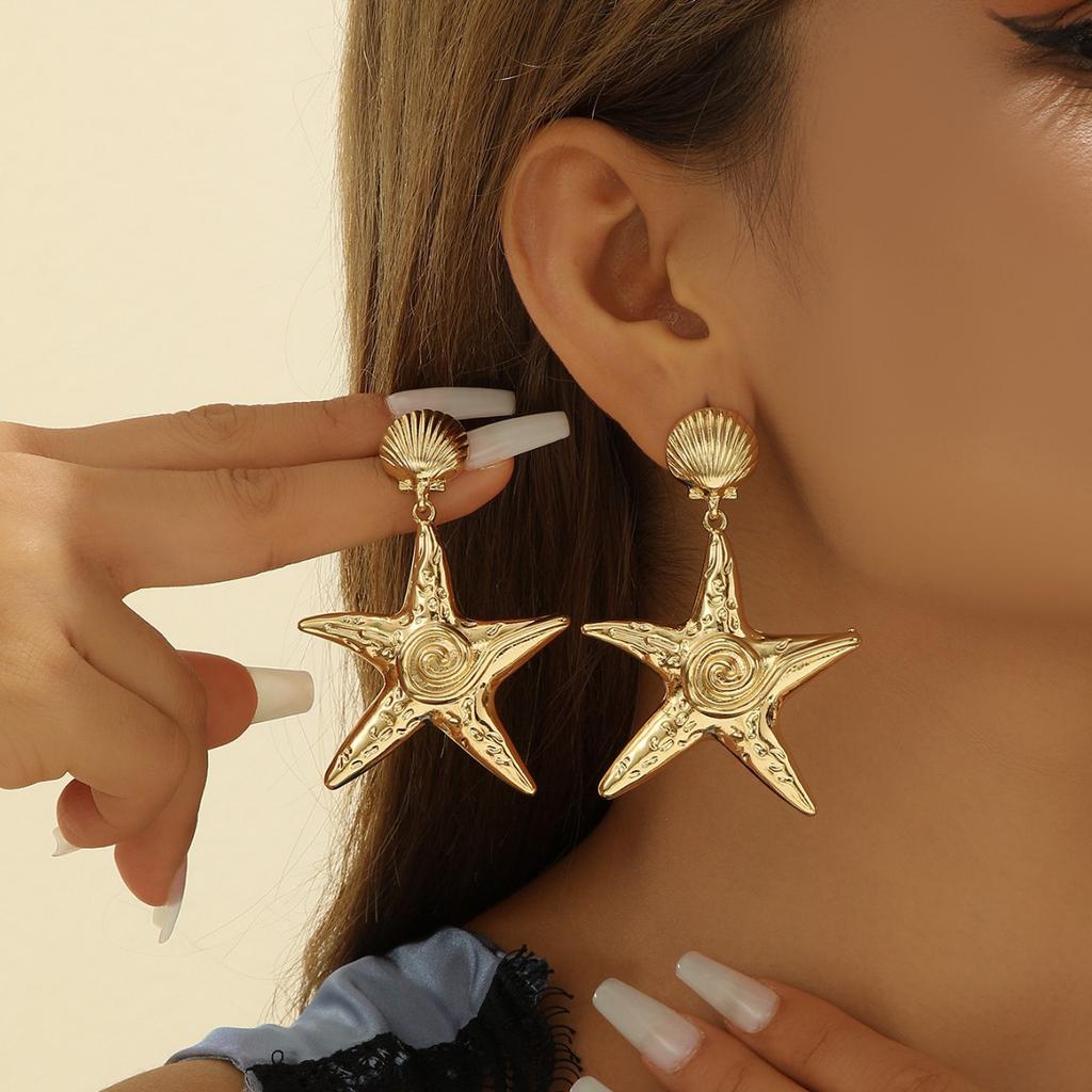 European and American exaggerated earrings, gold jewelry ins wind beach vacation wind fold fashion starfish earrings women
