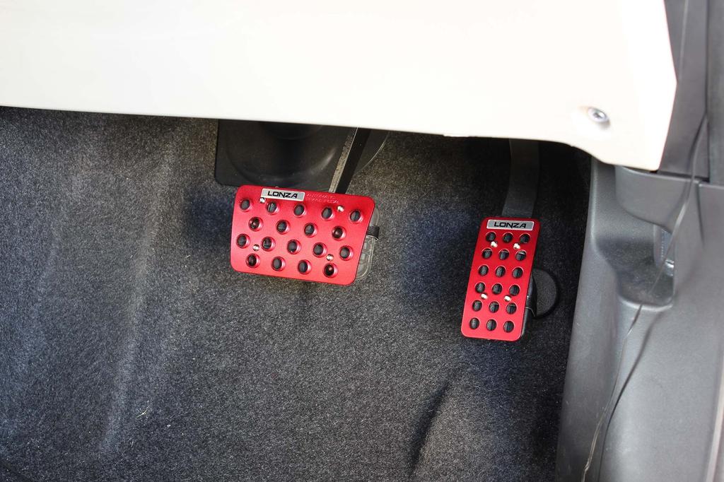 Napolex LONZA Car Aluminum Mini Pedal Set for Automatic Transmission Sport Pedals for Kei and Compact Pedals, Vehicles, Cars, Red, AK-705