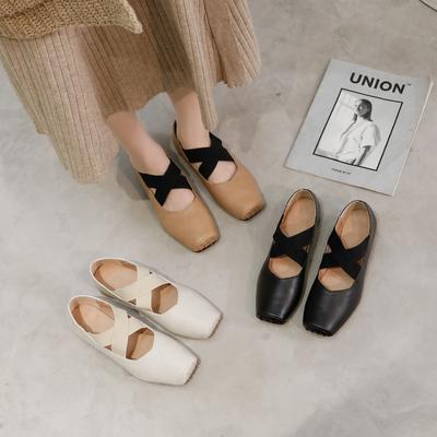 Zapatillas de Ballet Cruzadas Nuevas de Año Nuevo con Punta Cuadrada Estilo Retro Plisado Zapatos Individuales Tacones Gruesos Zapatos de Mujer Mary Jane