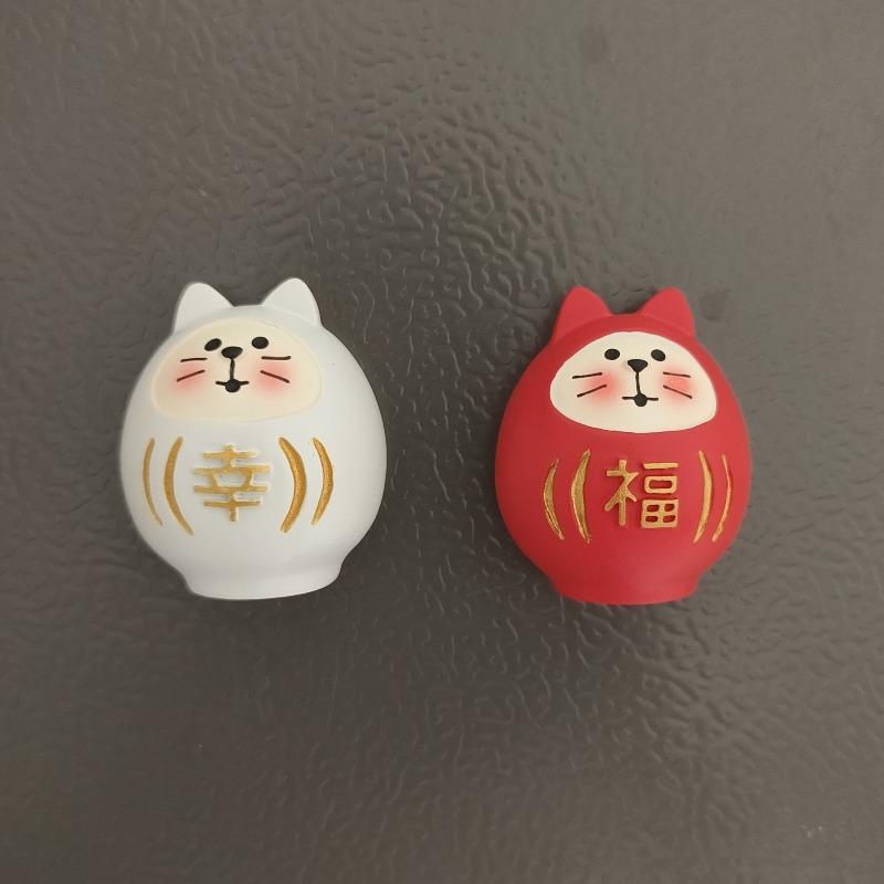 Japanese cat refrigerator sticker, grocery zakka cute bread coffee shop decoration gift miniature resin ornament