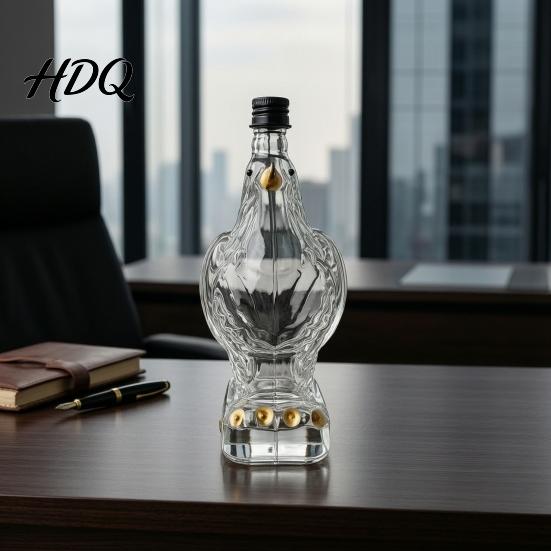 Decorative Whiskey Bottle Eagle Head Decanter 350ml Glass Animal Liquor Bottle 3D Bird Crystal Decanter Wine Dispenser with Stopper for Home