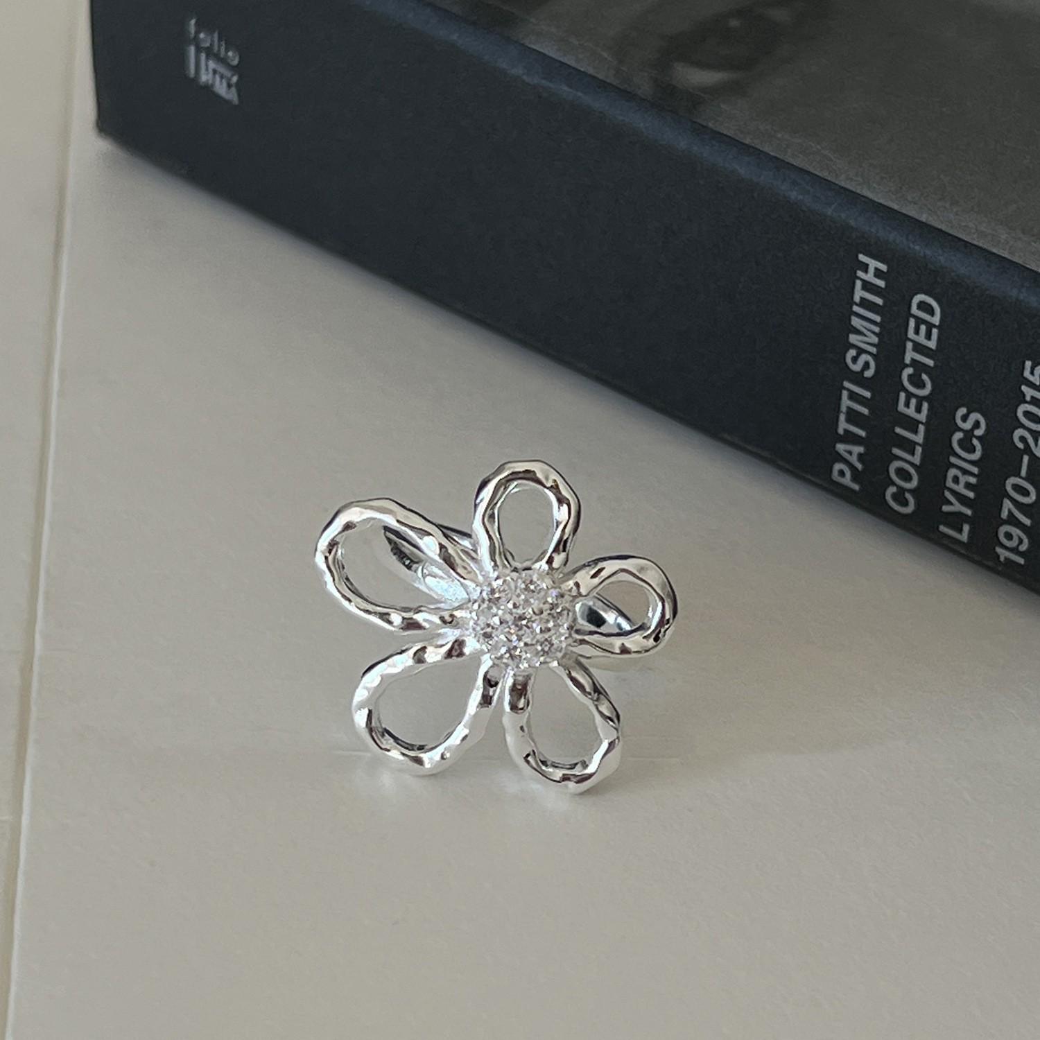 Elegant Irregular Flower Petal Ring – Adjustable, Trendy Index Finger Jewelry for Women Open Adjustable