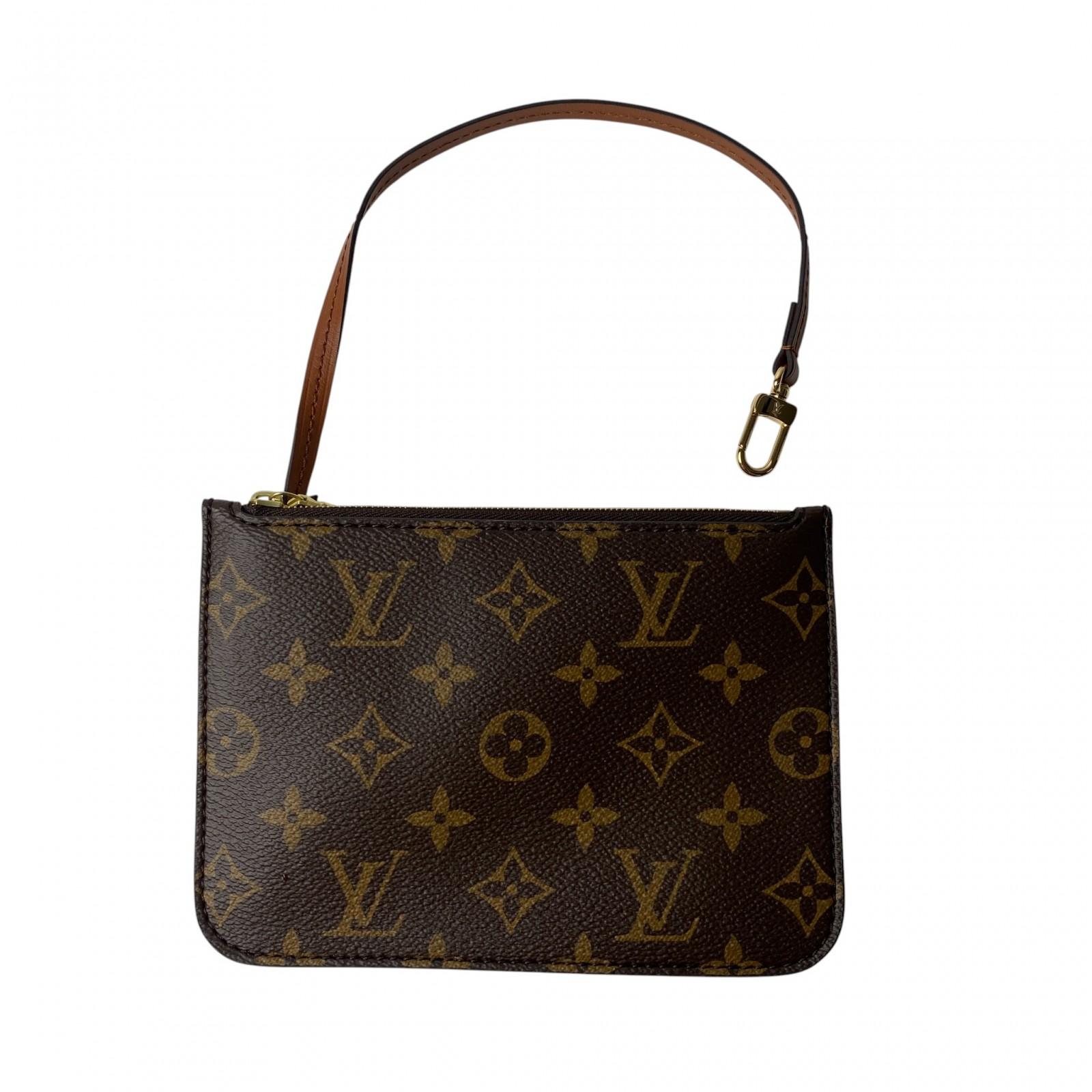 

Вживаний Клатч LOUIS VUITTON Коричневий ПВХ Жіночий