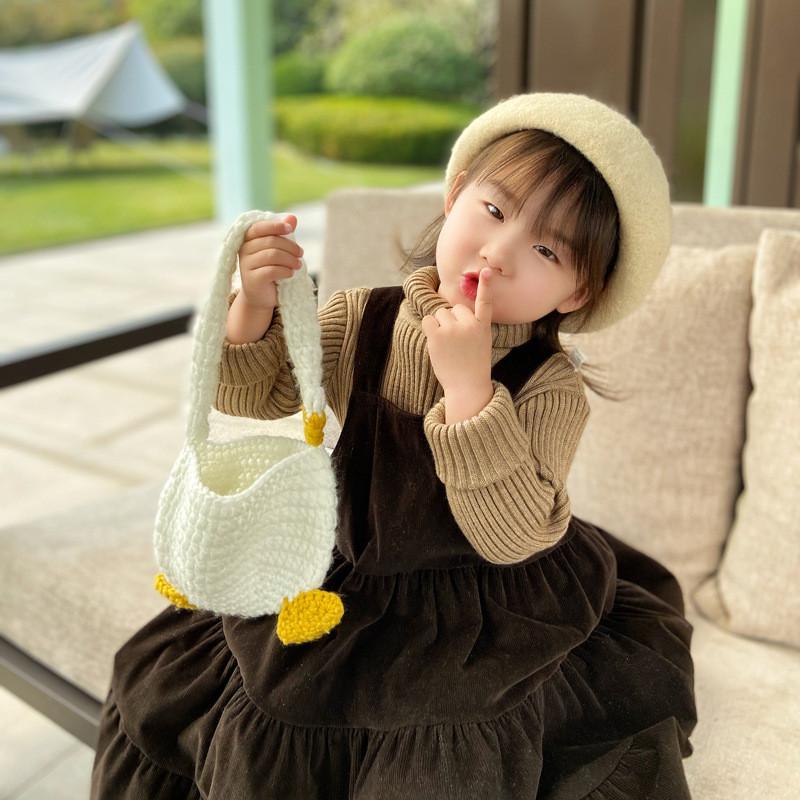 Adorable Korean Style White Goose Knitted Handbag For Kids Perfect For Daily Outings