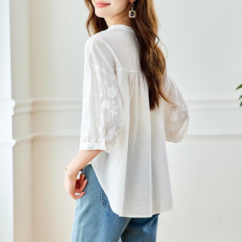 Lace Embroidered V-neck Short-sleeved Shirt for Women's Summer New French Chic Loose Top