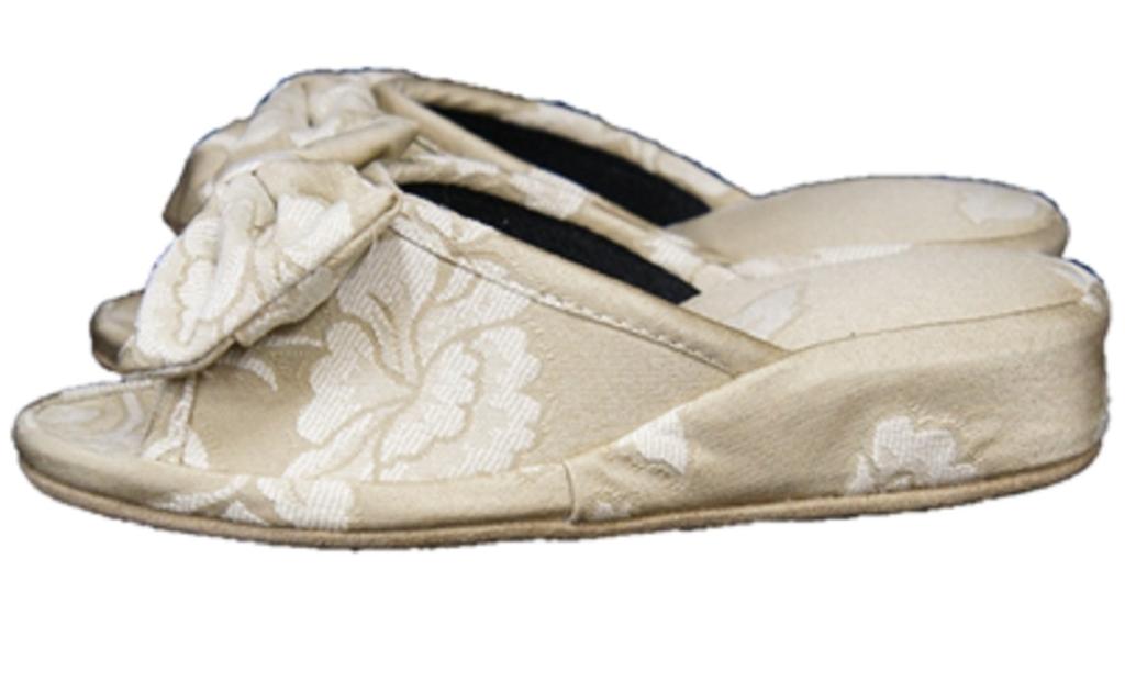 Jennifer Taylor Legs Room Size "Beautiful Princess" Shoes, M, Ribbon, Heirloom, 32825SP-M