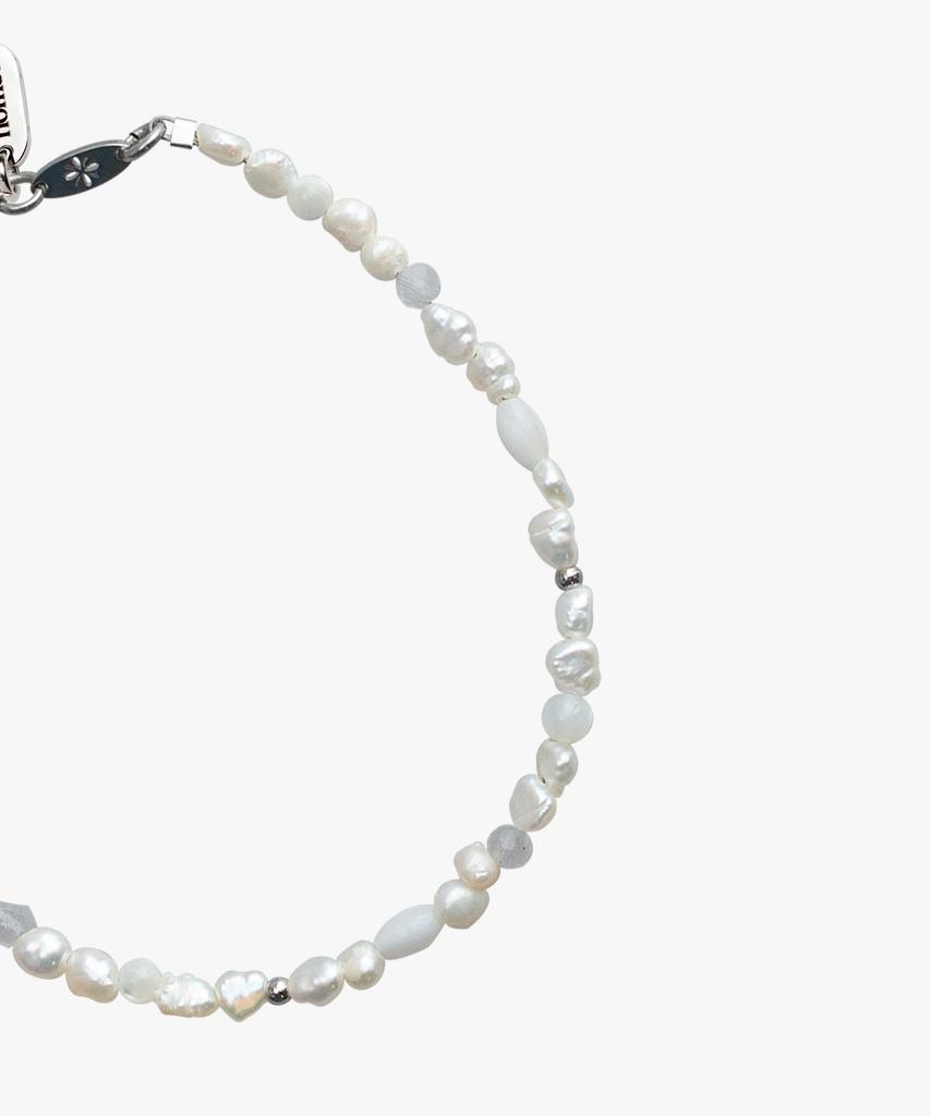Riomeu Gray Pearl Bracelet : Radiant069