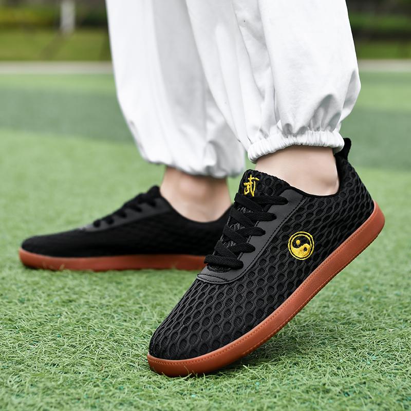 Men's and Women's Taekwondo Shoes Men's Sports Shoes Mesh Breathable Kung Fu Martial Arts Tai Chi Karate Sports Shoes