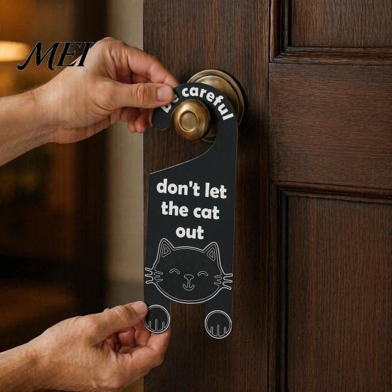 Anti Lost Pet Door Plaque Cat Warning Handle Sign, Wooden Cartoon Hanging Reminder, Safety Tag Knob Hanger, for Bedroom And Entryway Doors Decorative